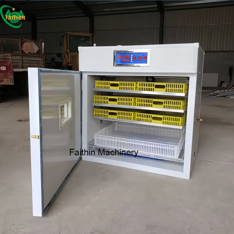 High Quality Chicken Egg Incubator 440 Hatching Machine for Factory
